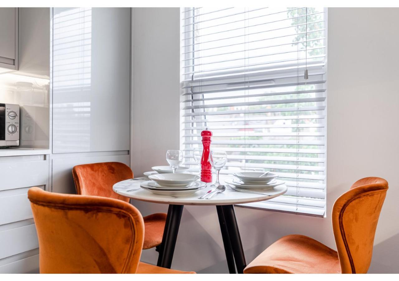 Cozy And Stylish 2 Bedroom Flat In Greater Λονδίνο Εξωτερικό φωτογραφία